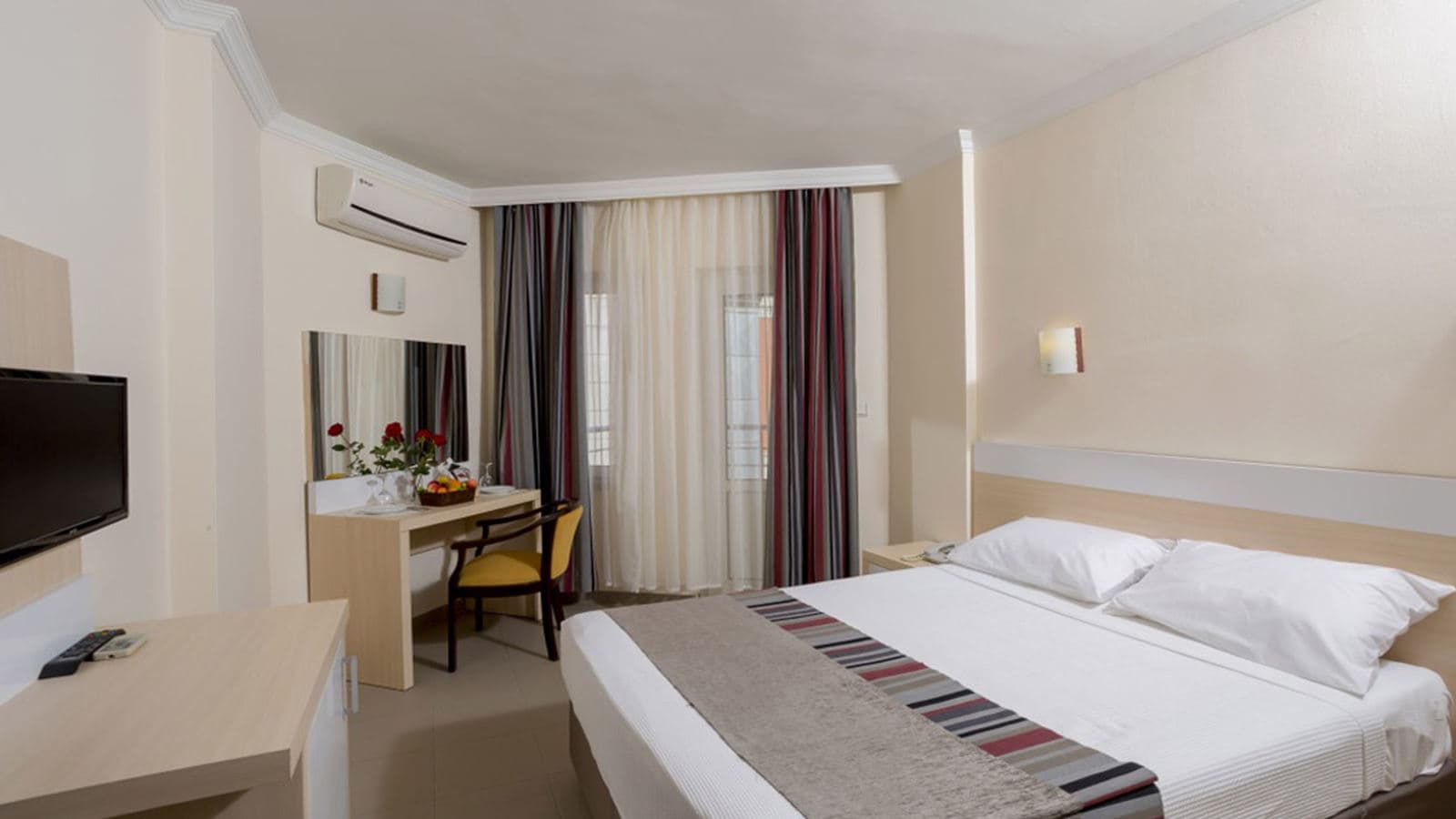 rooms-standard-room-seaview