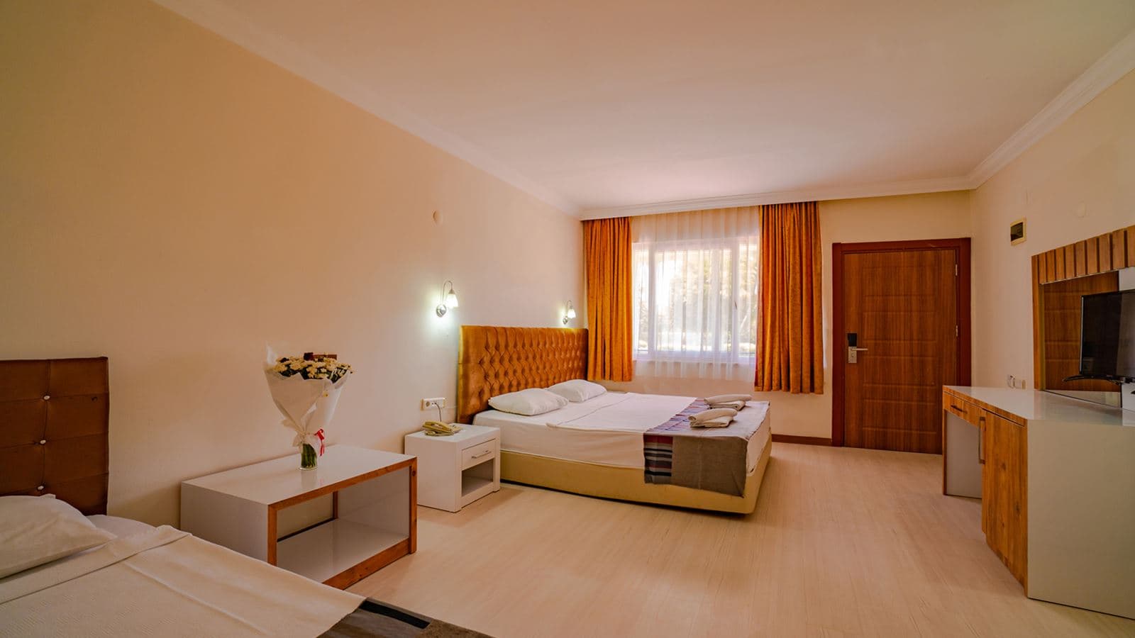 rooms-standard-room