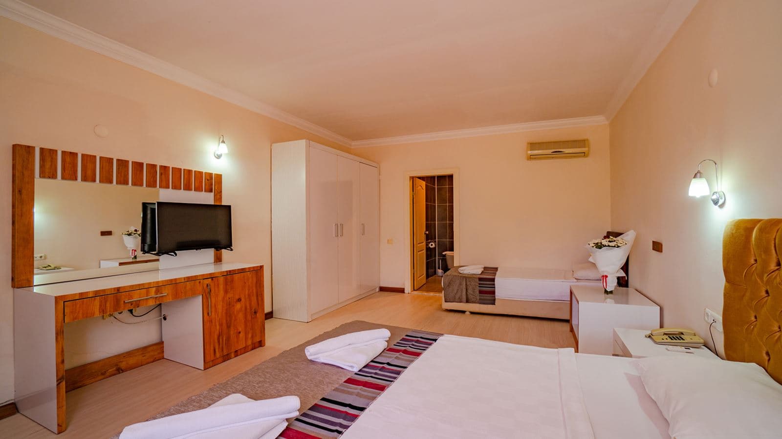 rooms-standard-room