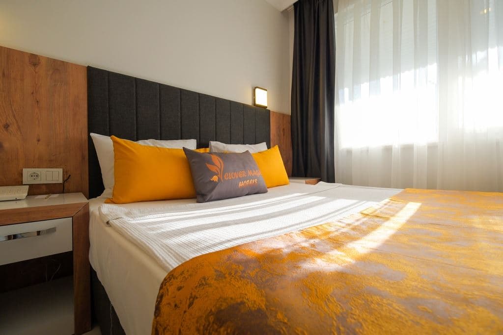 rooms-economy-room