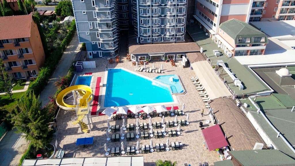 pools-outdoor-pool