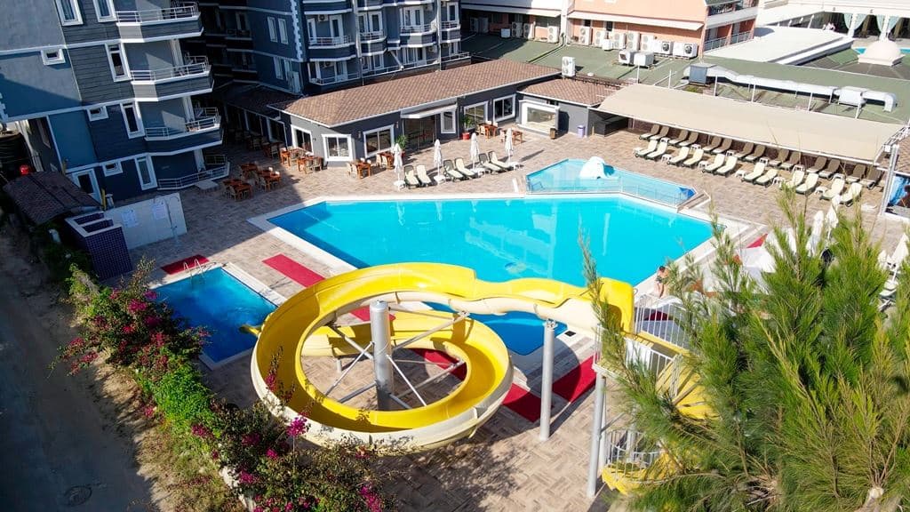 pools-outdoor-pool