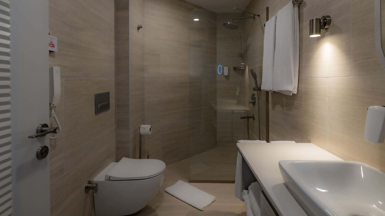 rooms-junior-suite-private-terrace-with-jacuzzi