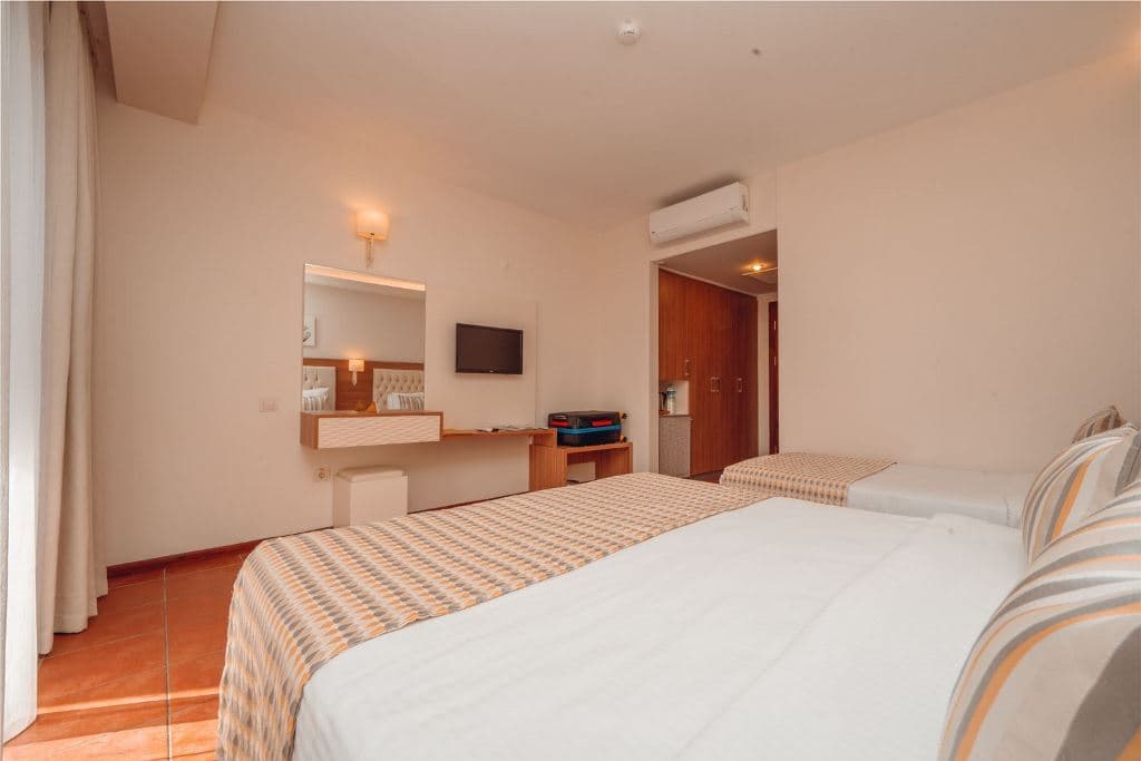 rooms-large-room