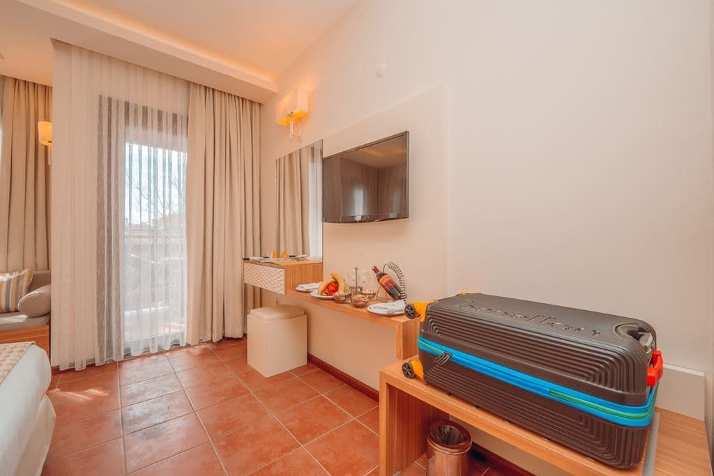 rooms-large-room