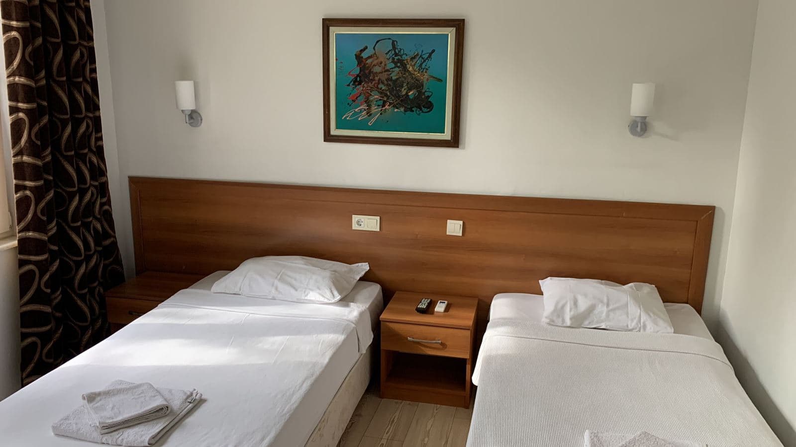 rooms-standard-room