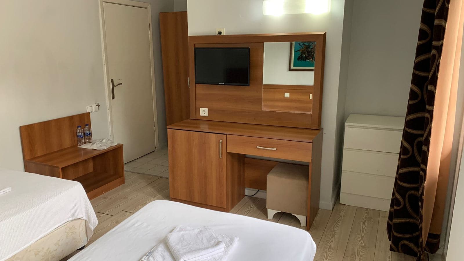 rooms-standard-room
