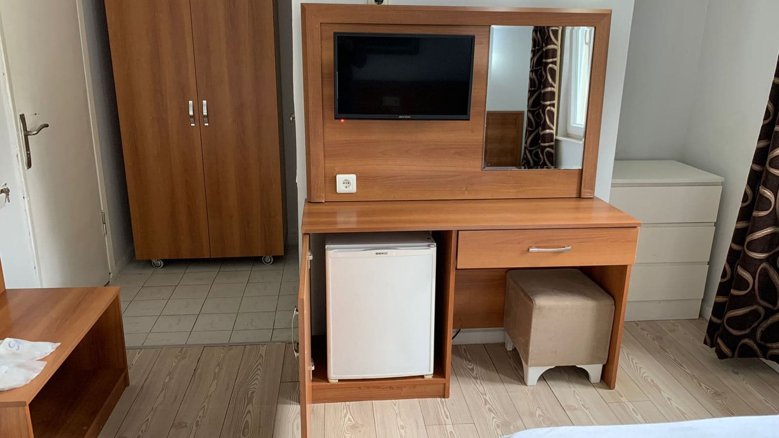 rooms-standard-room