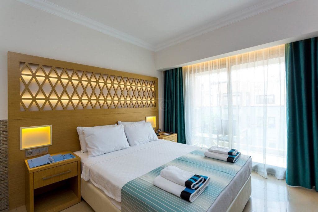 rooms-standard-room