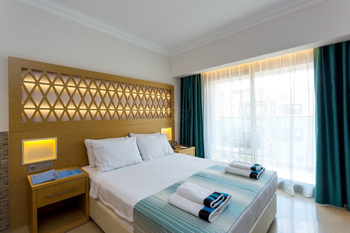 rooms-standard-room
