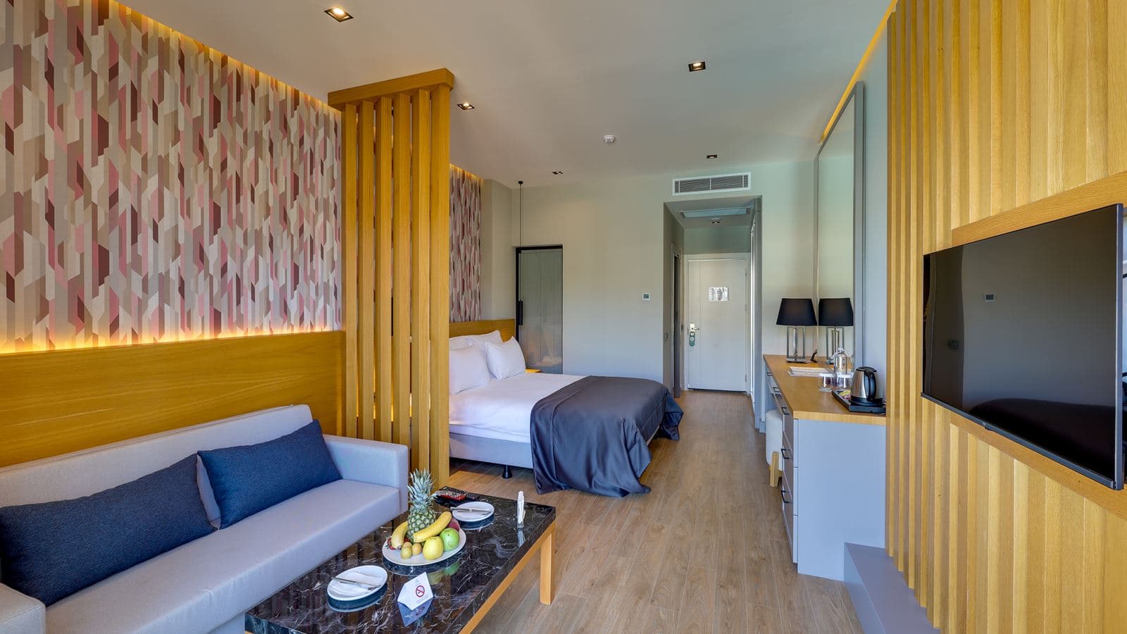 rooms-superior-room