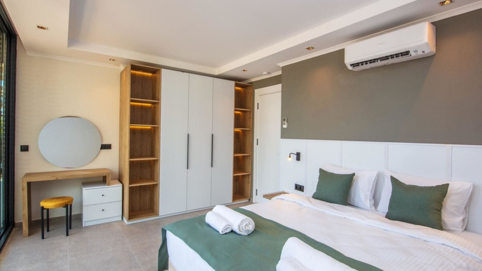 rooms-suit-oda
