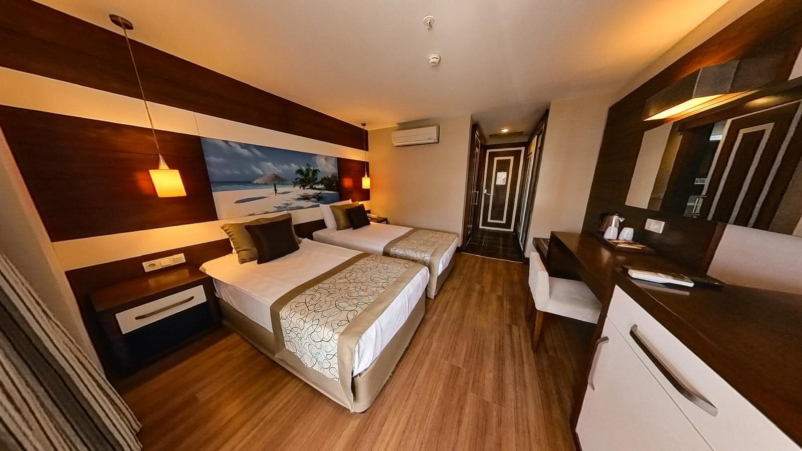 rooms-family-room