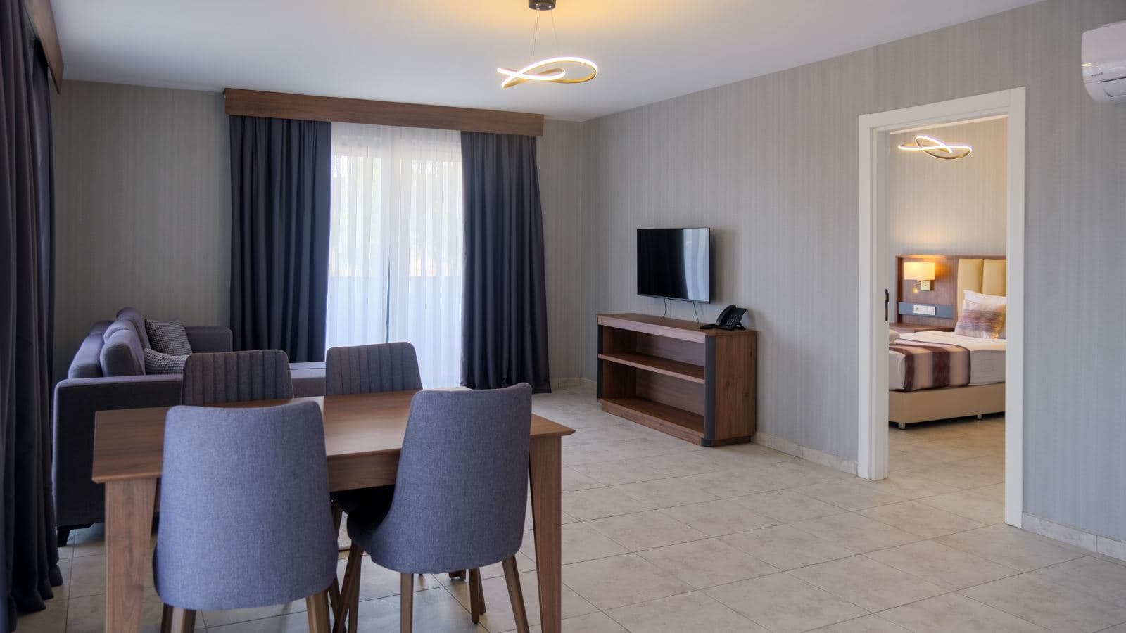 rooms-superior-room