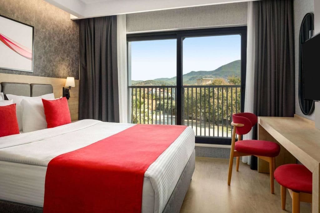 rooms-standart-kara-manzarali-oda