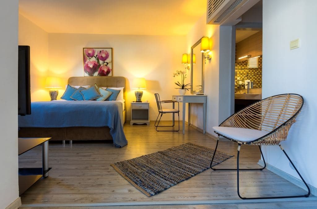 rooms-family-room