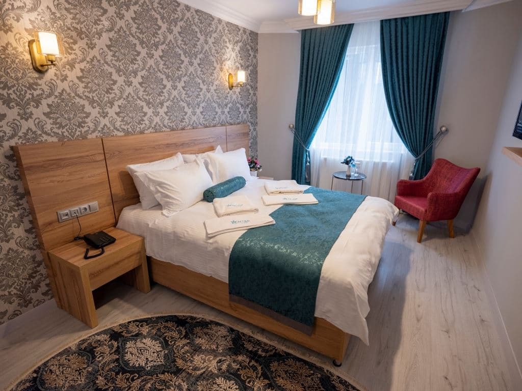 rooms-classic-room