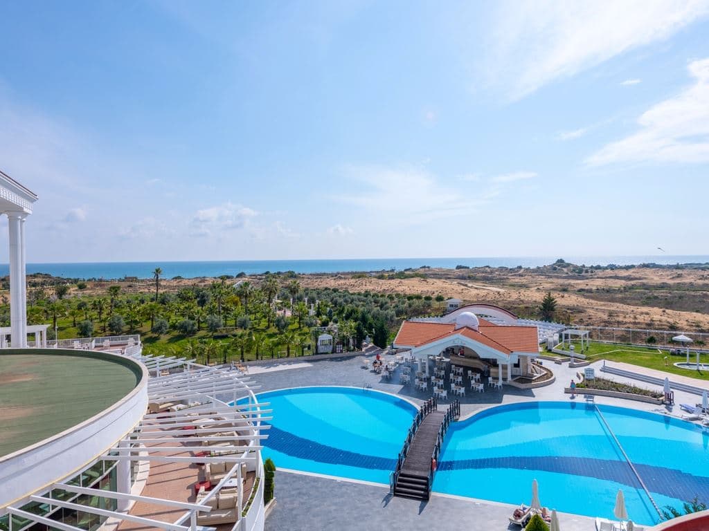 pools-outdoor-pool