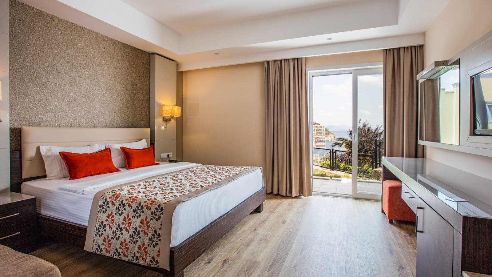 rooms-club-suite-seaview