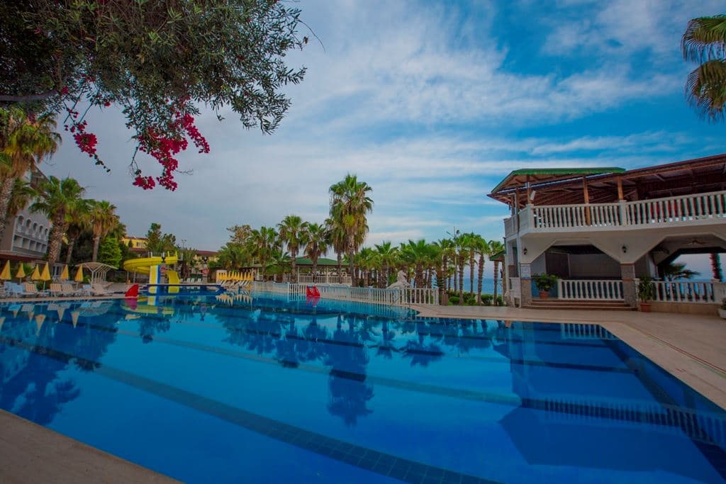 pools-outdoor-pool