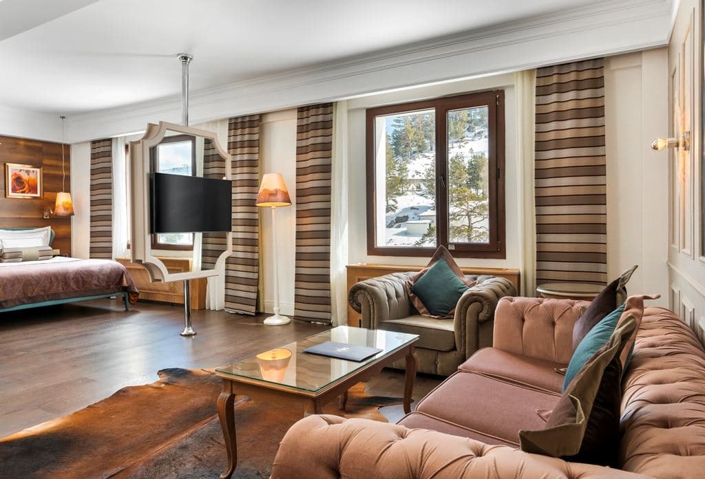 rooms-deluxe-room