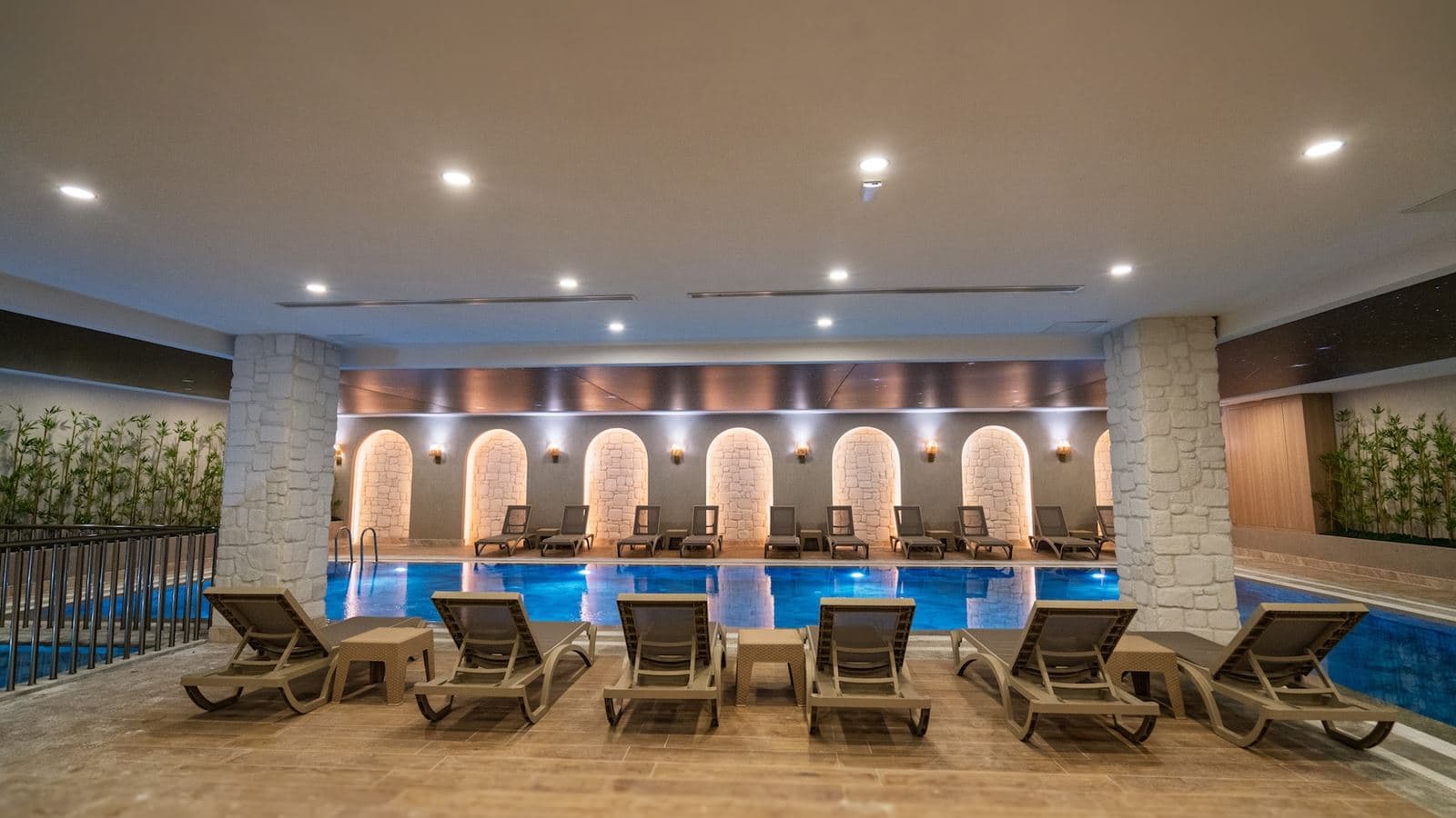 pools-indoor-pool