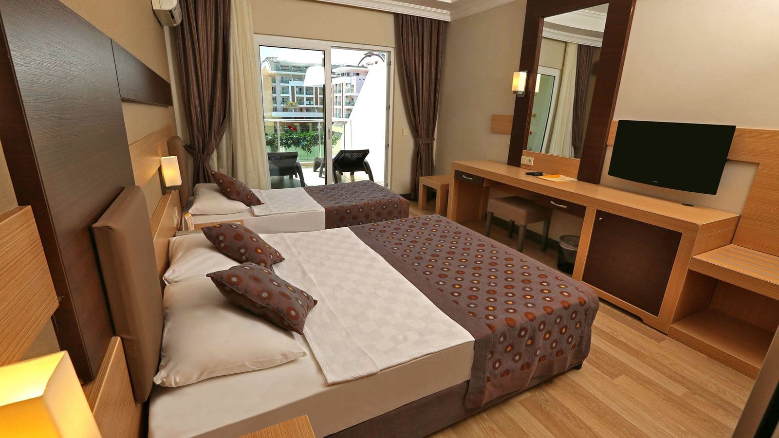 rooms-terrace-room