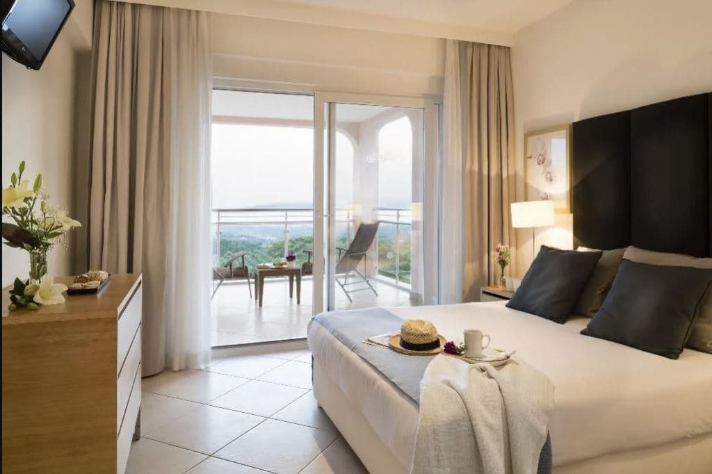 rooms-superior-suite-2-bedrooms-balcony-or-terrace