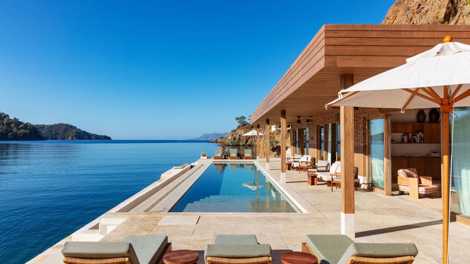 rooms-private-villa