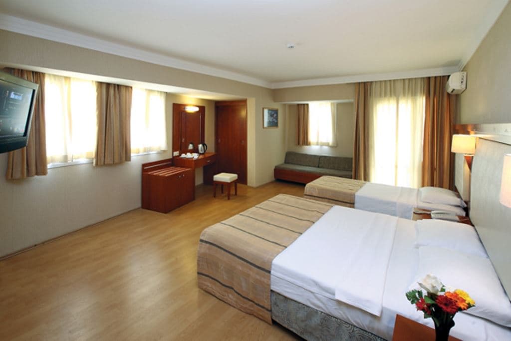 rooms-standard-room