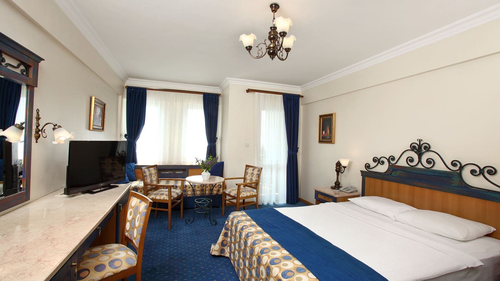 rooms-standard-room-land-side