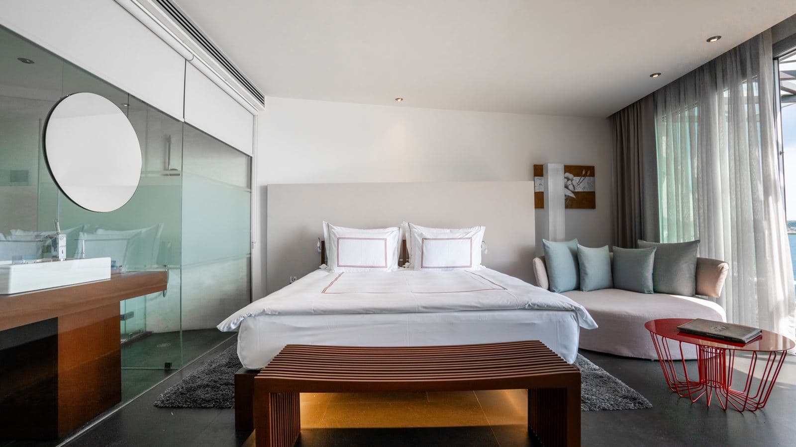rooms-superior-room