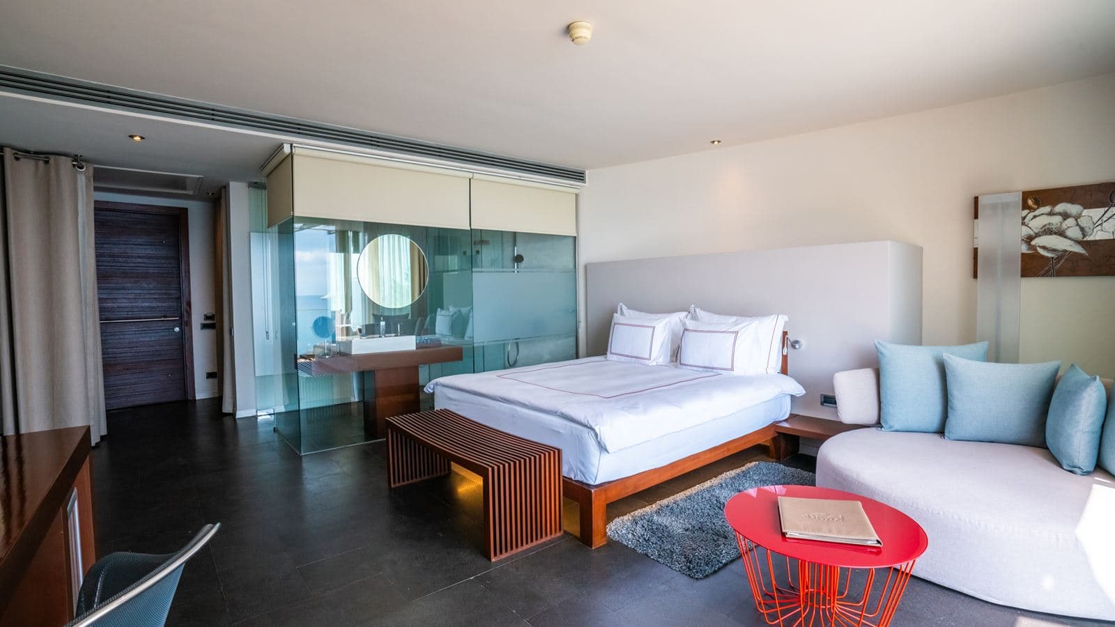 rooms-superior-room