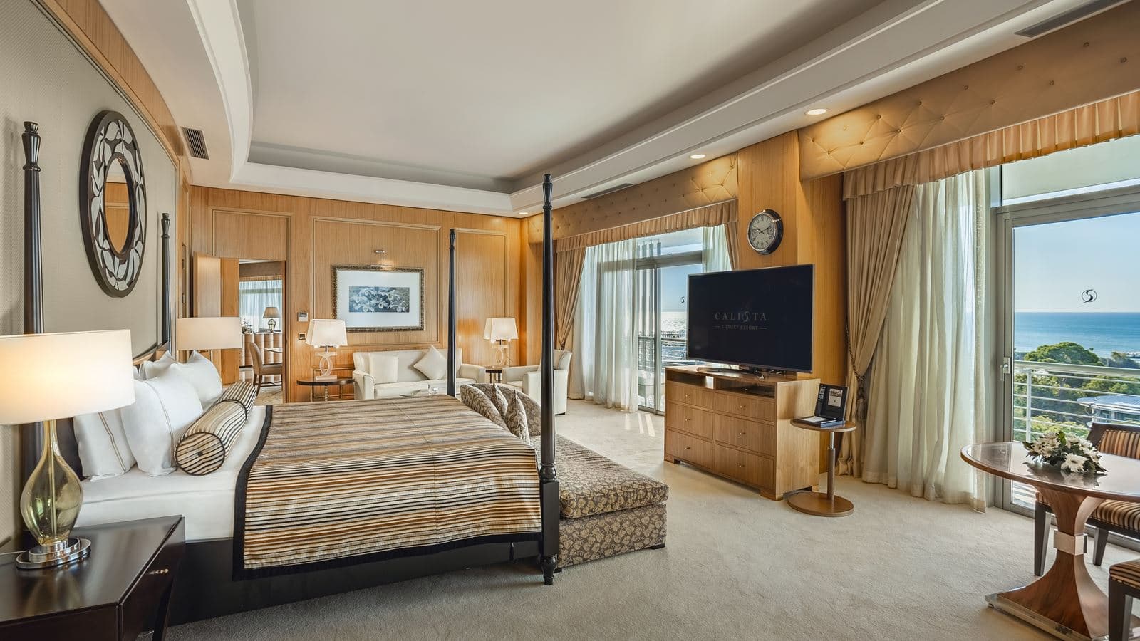 rooms-king-suite