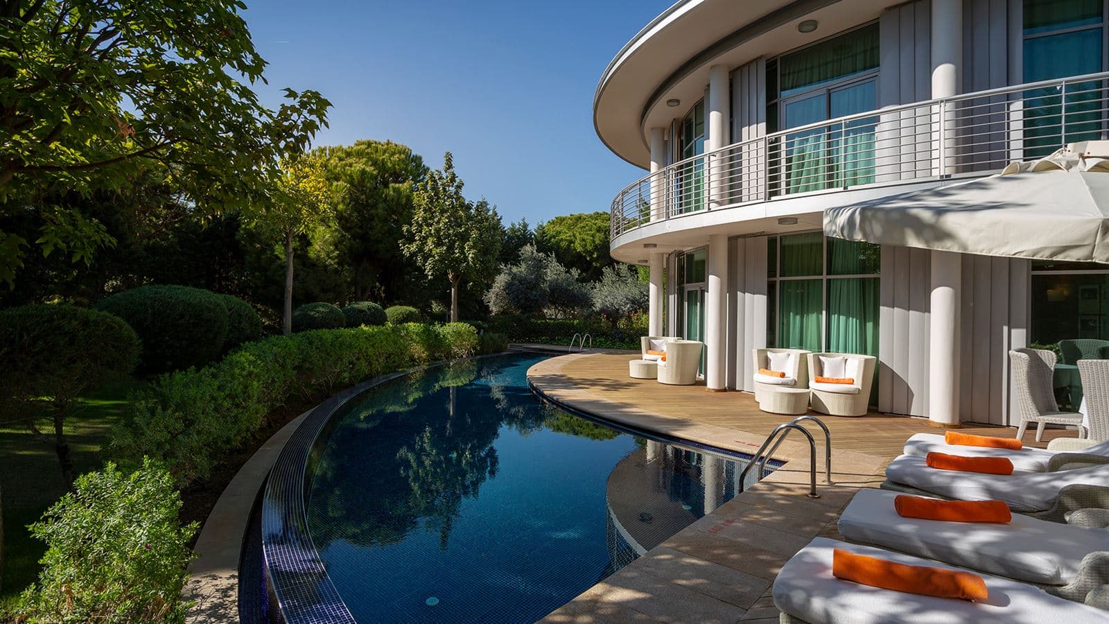 rooms-leo-villa