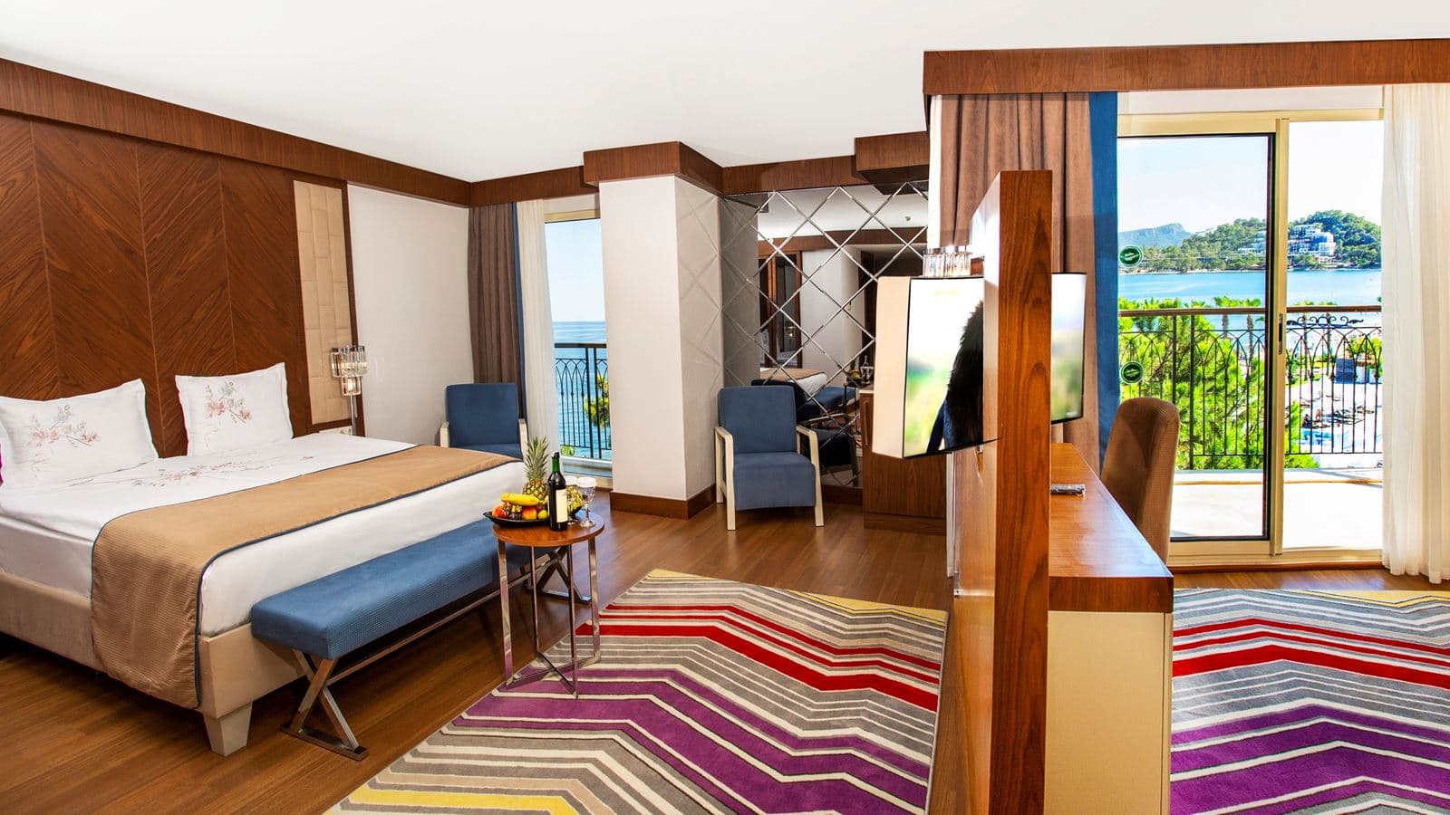 rooms-corner-suite