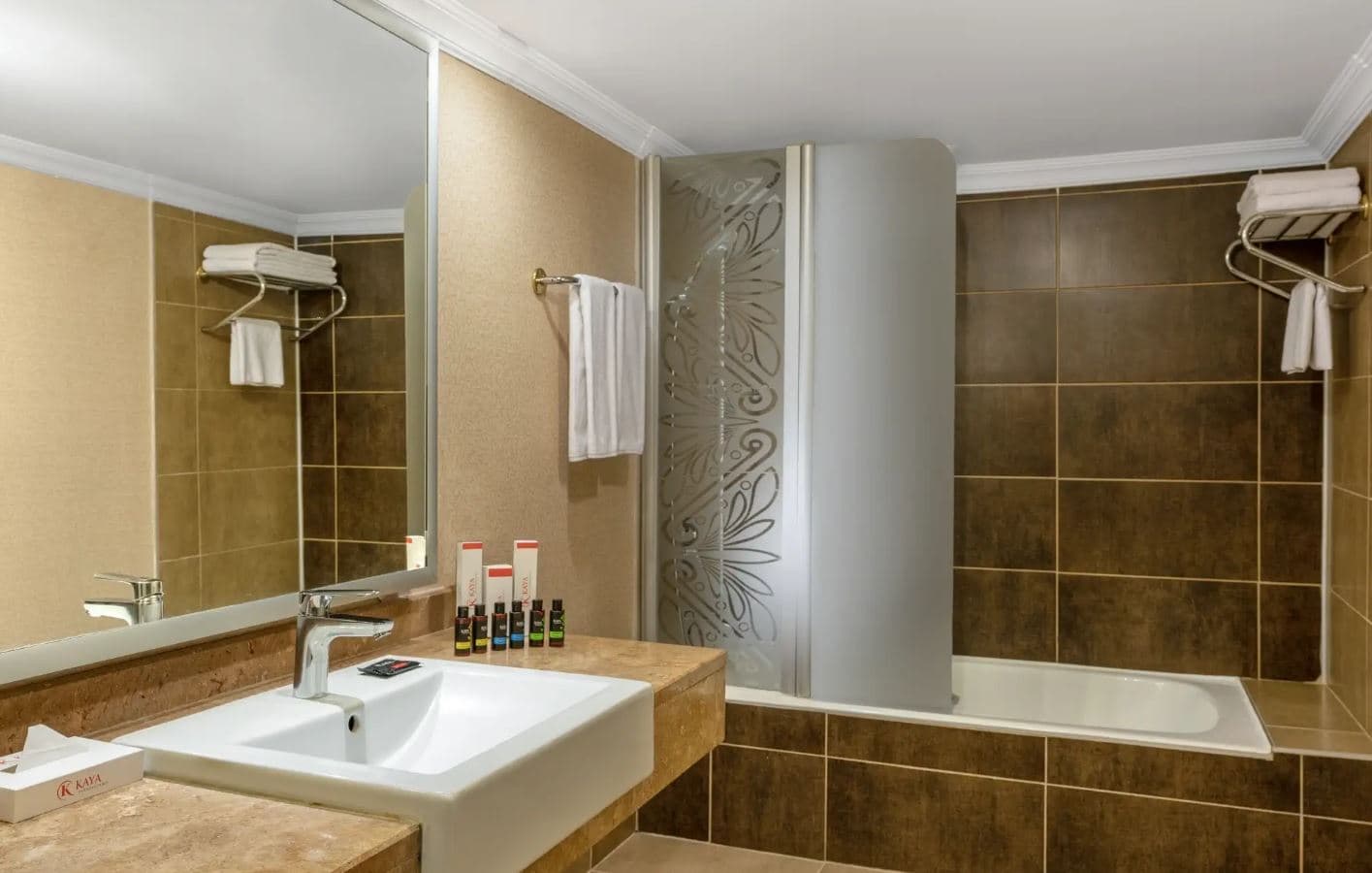 rooms-suite-room