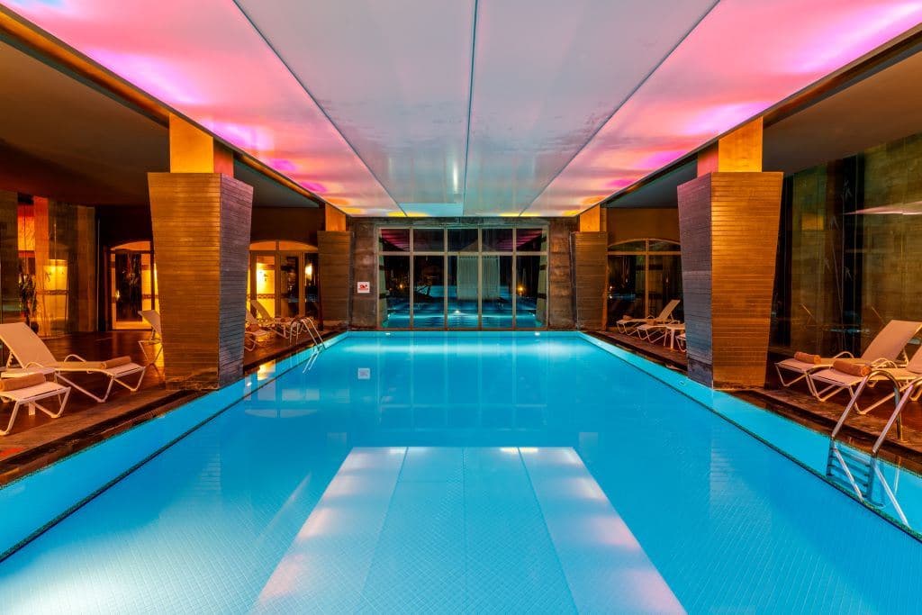 pools-indoor-pool