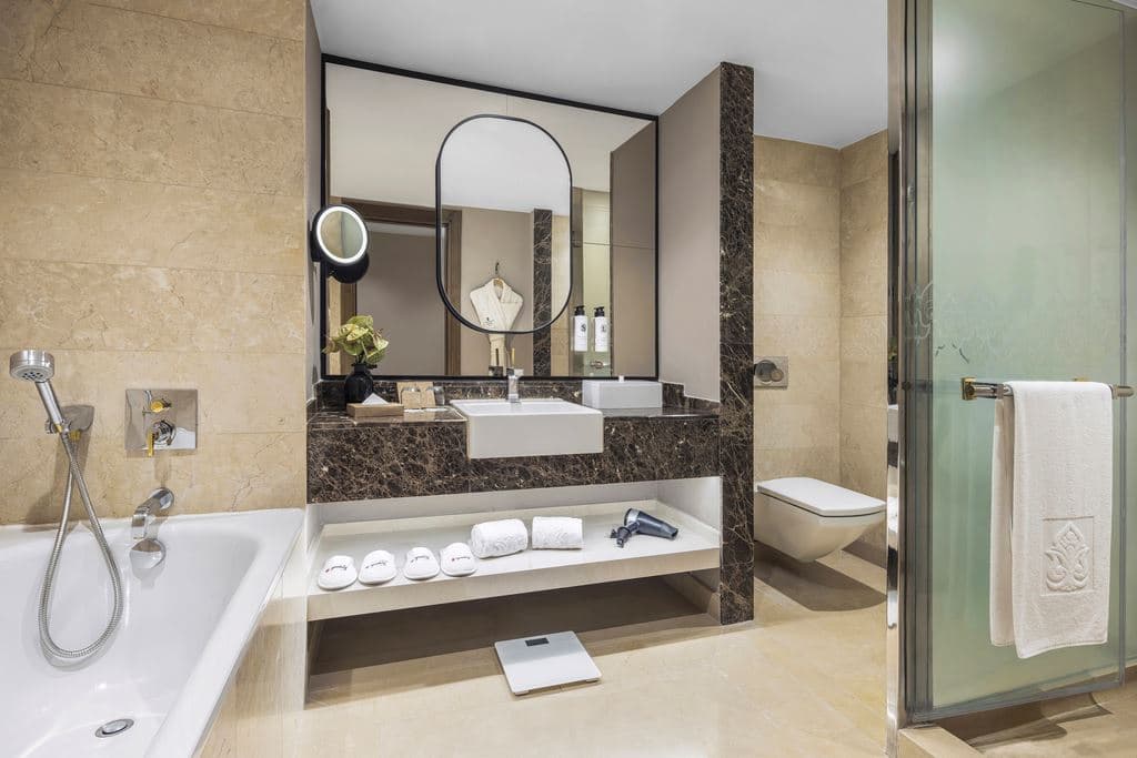 rooms-deluxe-room-sea-view