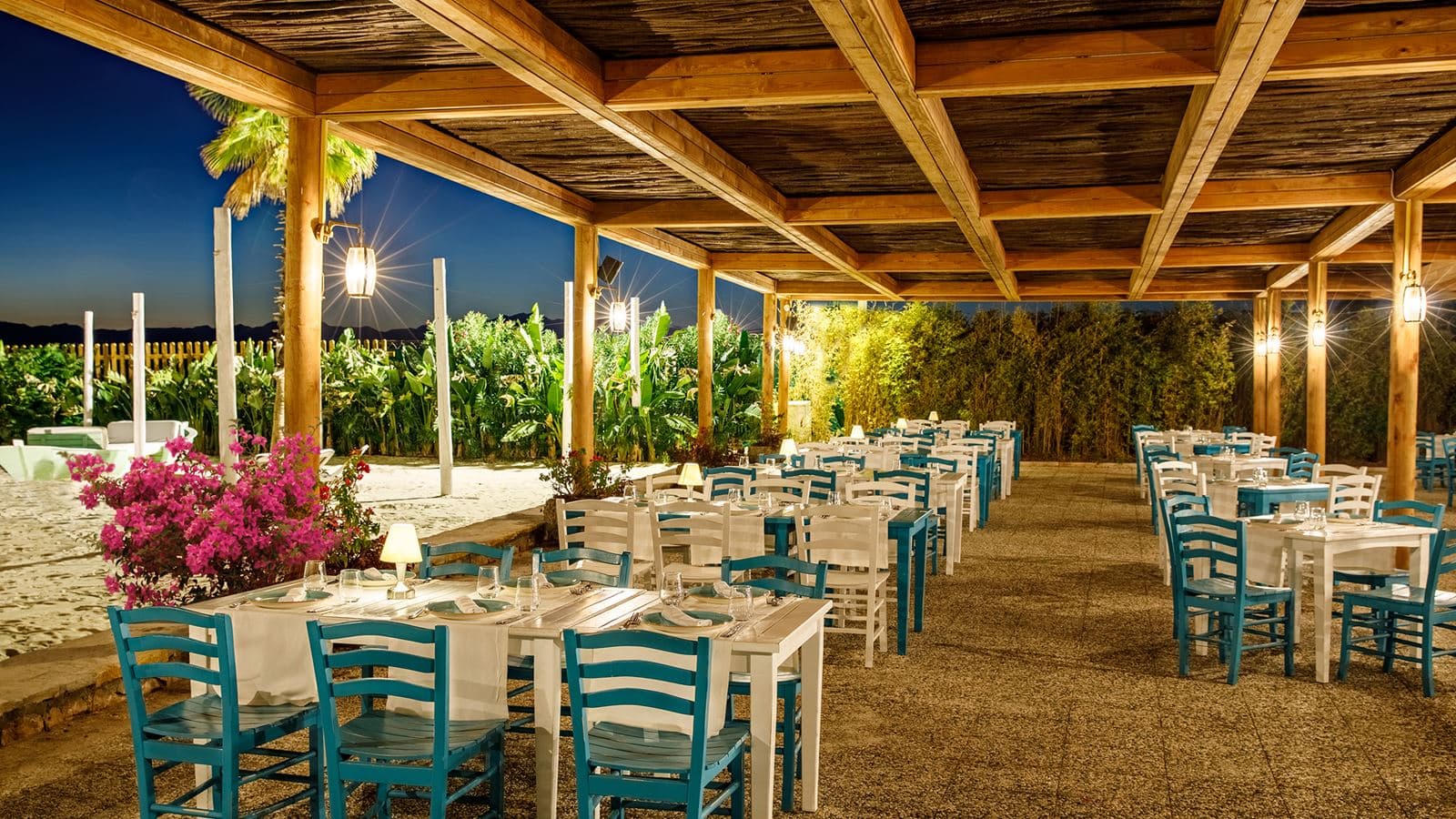 restaurants-sandal-beach-restaurant
