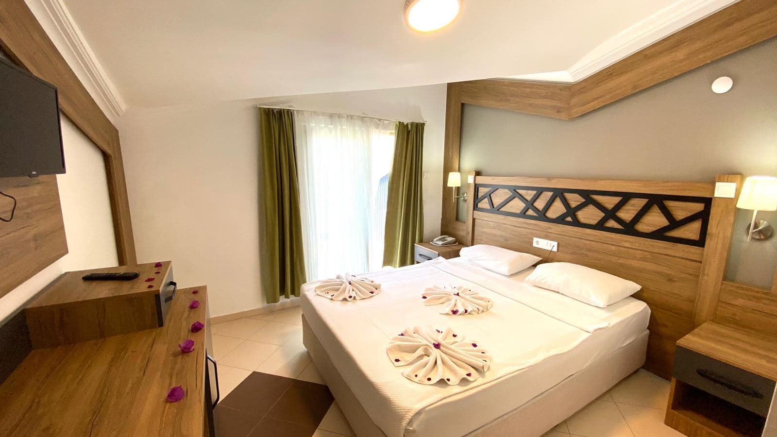 rooms-family-room