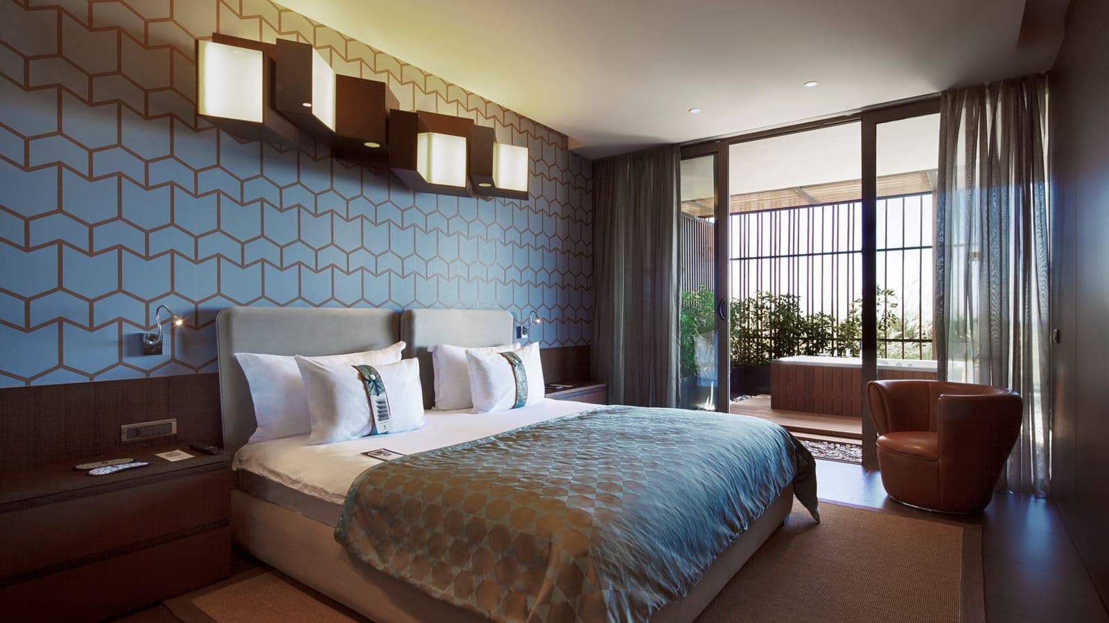 rooms-royal-suite-family-sea