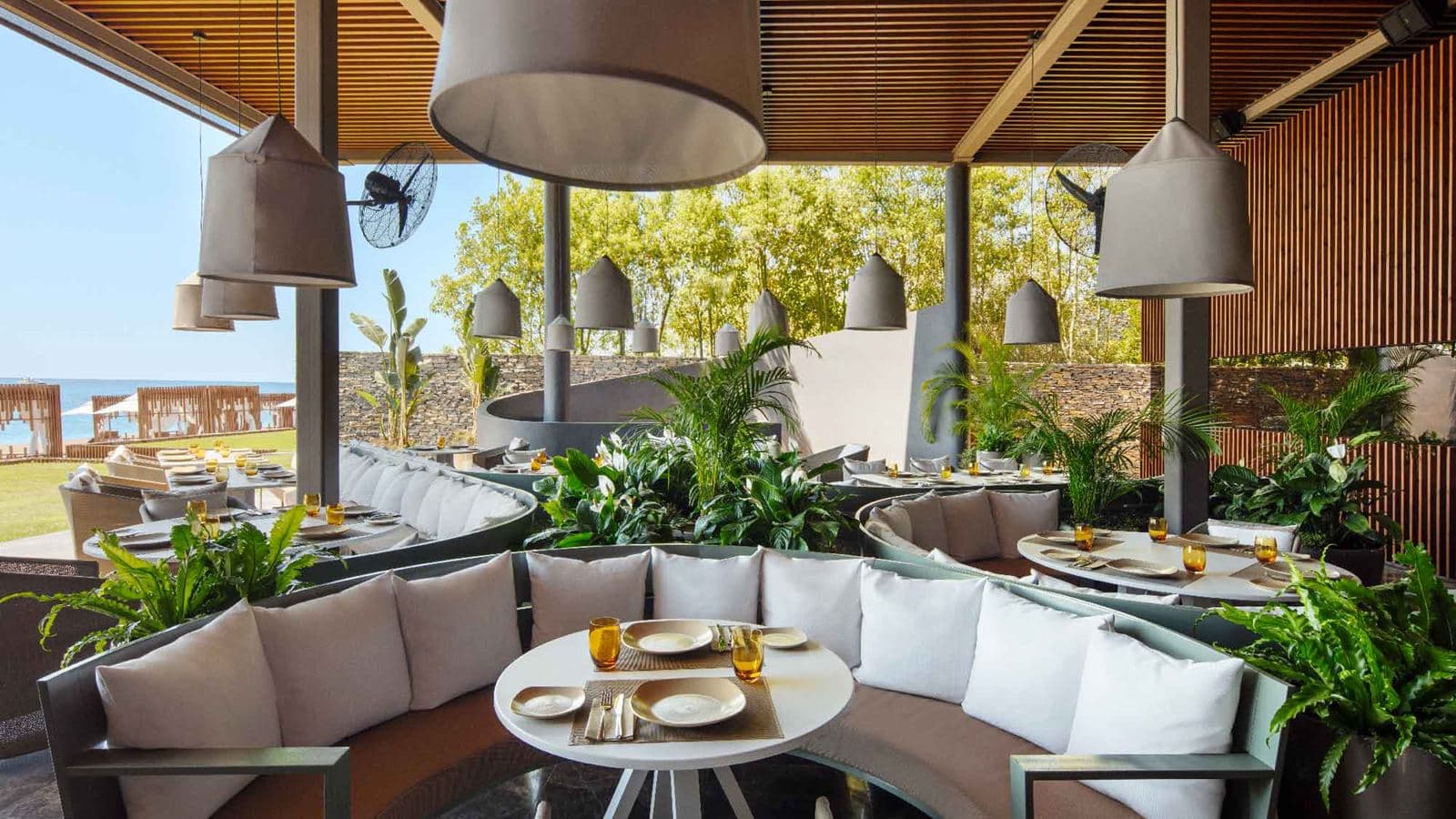 restaurants-emerald