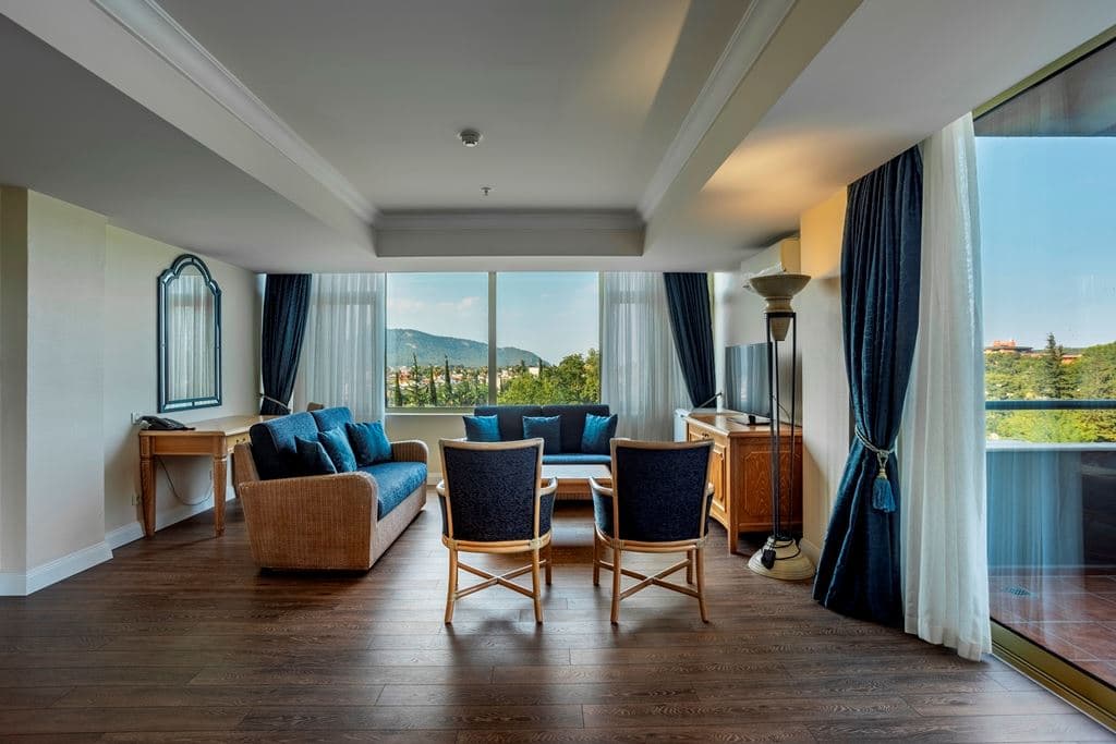 rooms-king-suite