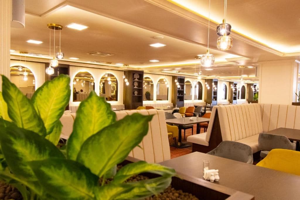 restaurants-restaurants