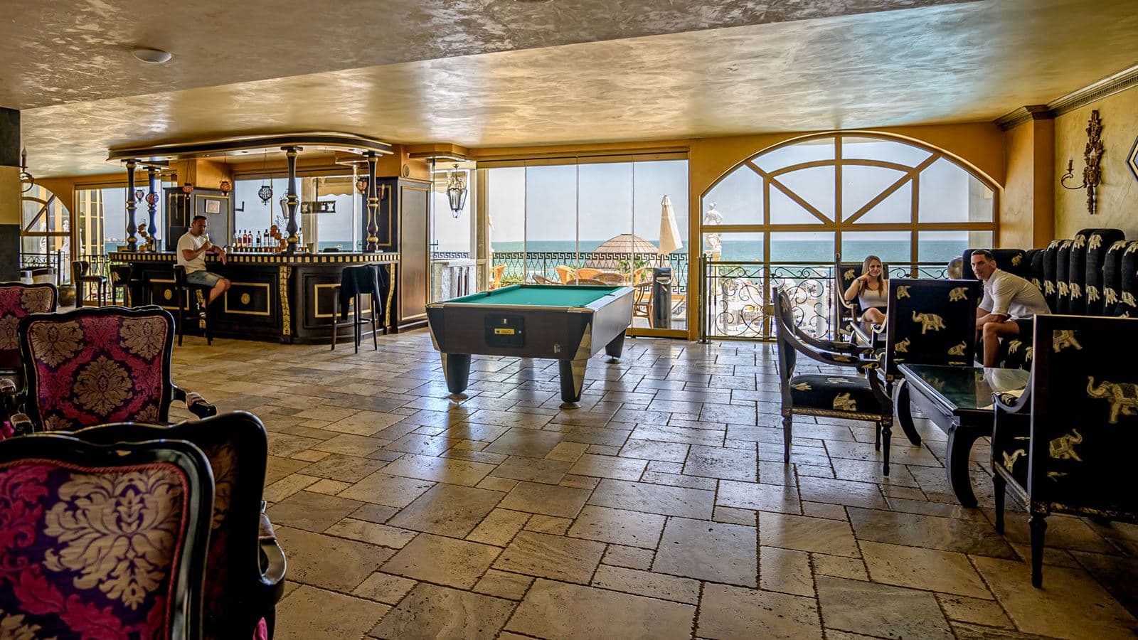 bars-bar-mezzanine