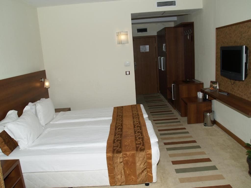 rooms-standard-room-balcony