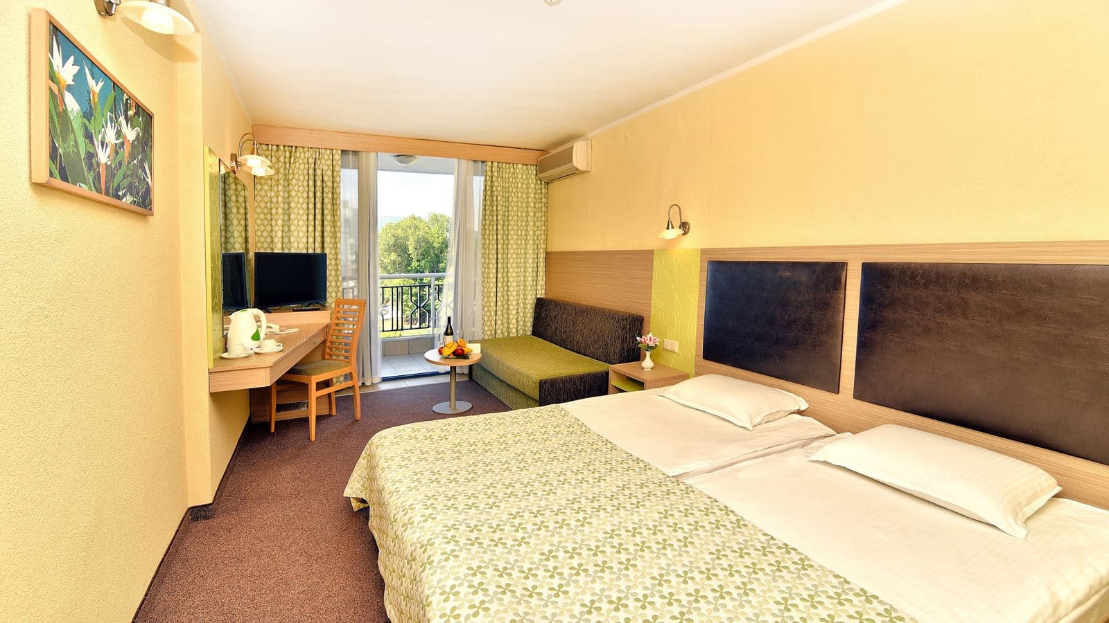 rooms-twin-standard-room-seaview