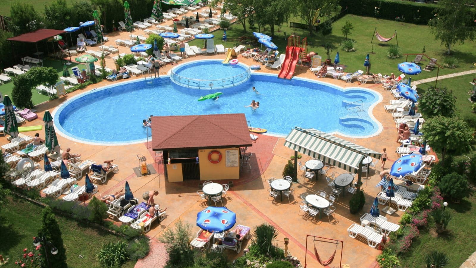 pools-outdoor-pool