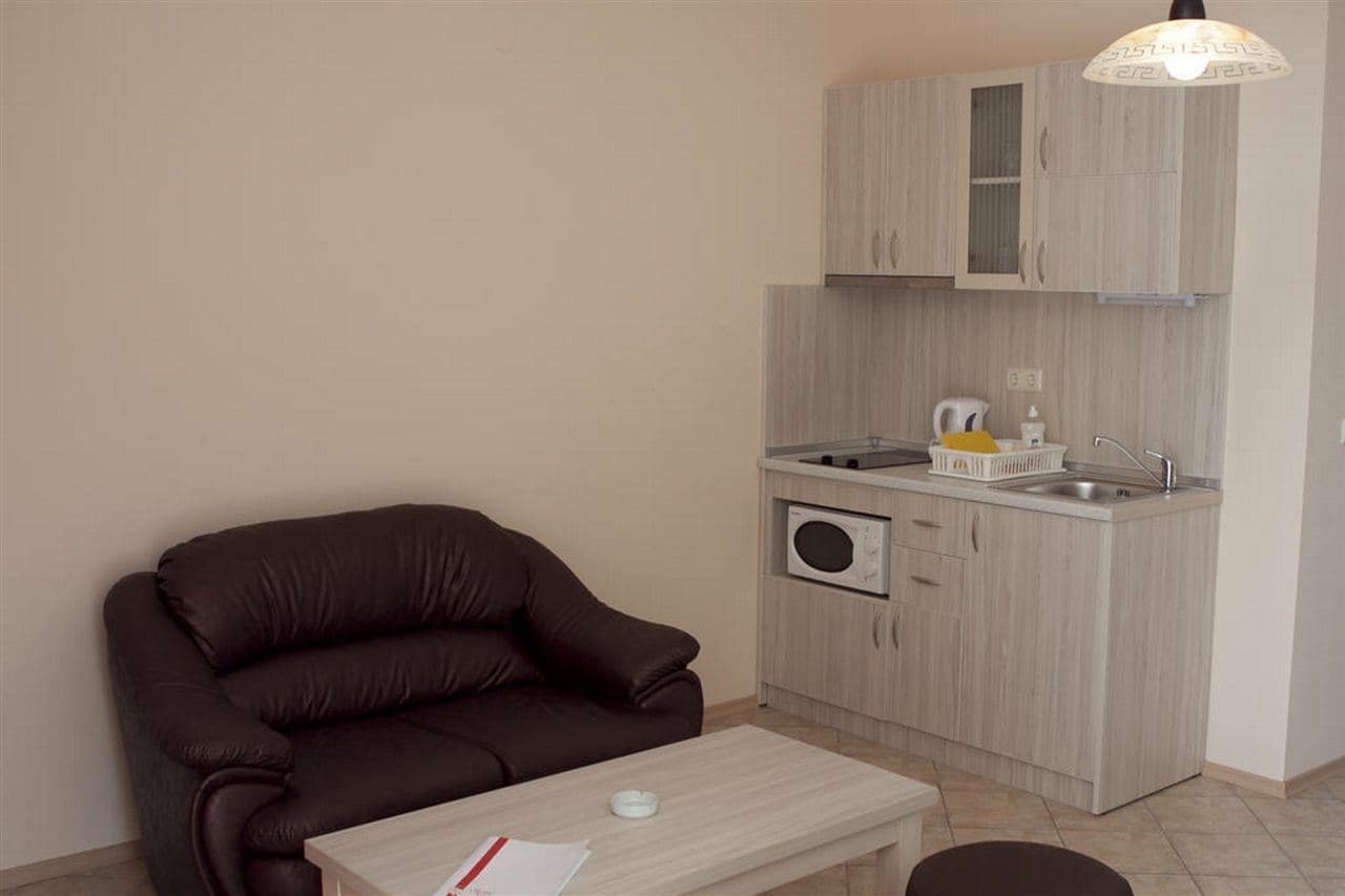 rooms-2-bedroom-standard-apartment-balcony